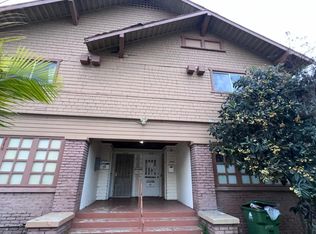 2726 W James M Wood Blvd, Los Angeles, CA 90006