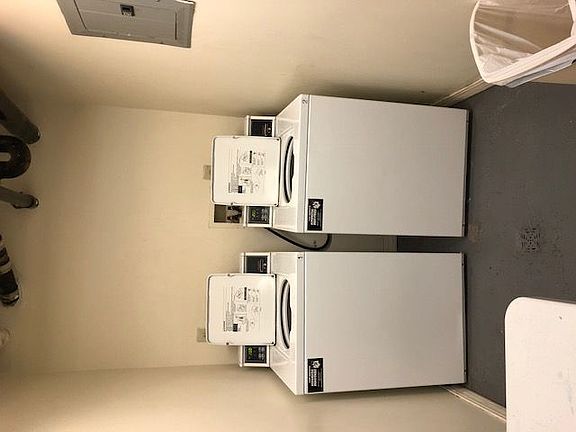 3rd image of 1835 Needham Ave APT 4J