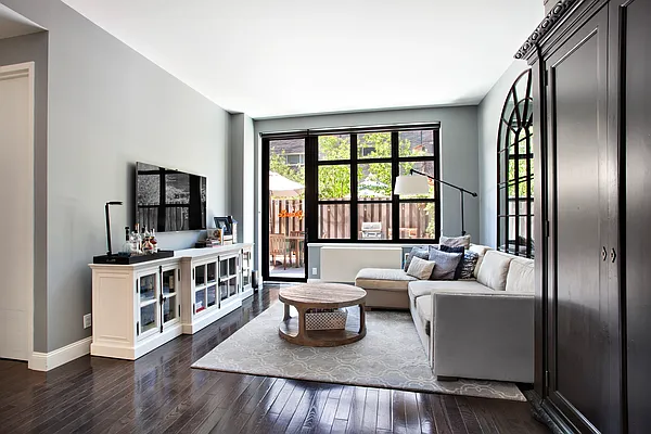 Rented by Halstead Real Estate | media 21