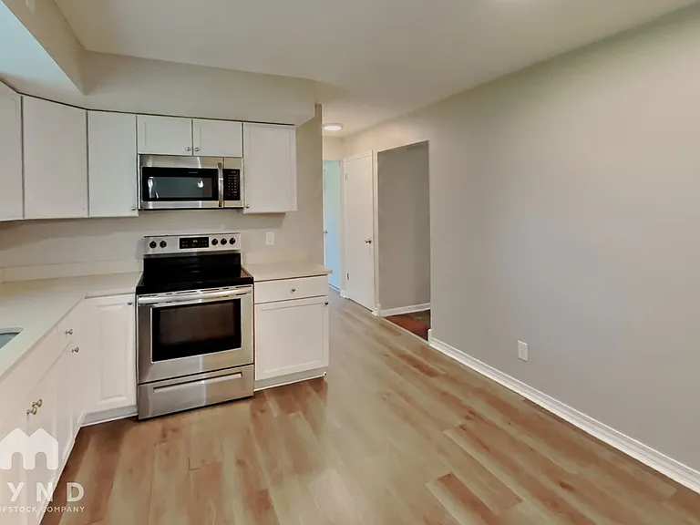 5621 Oakmont Dr — Photo 7