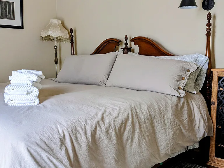 King sized bed