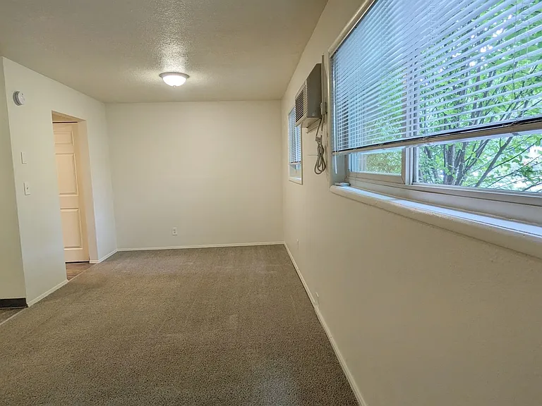 Watergate Apartments — Photo 39