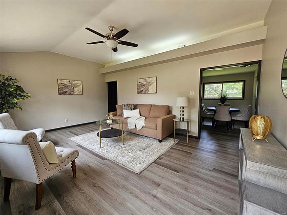4th image of 11839 Cynthia Dr