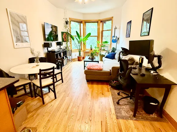 326 W 76th St APT 4, New York, NY 10023