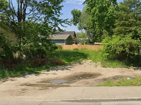 1622 Martin Luther King Jr Pkwy, Des Moines, IA 50311