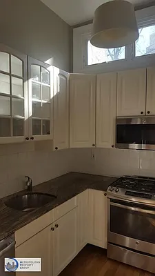 Rented by Metropolitan Property Group | media 13