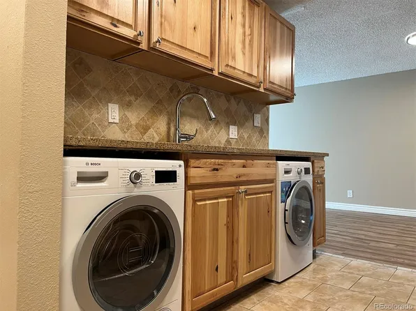 7375 E Quincy Avenue #207, Denver, CO 80237
