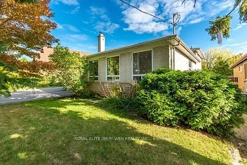 49 Hobart Dr Photo 1