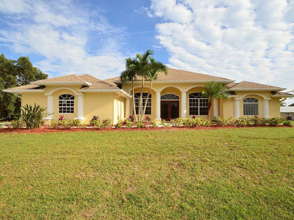 1st image of 2081 SE Allamanda Dr