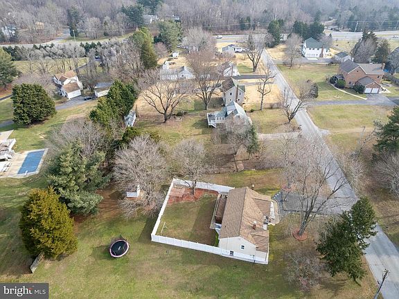 4th image of 3009 Ashwood Dr