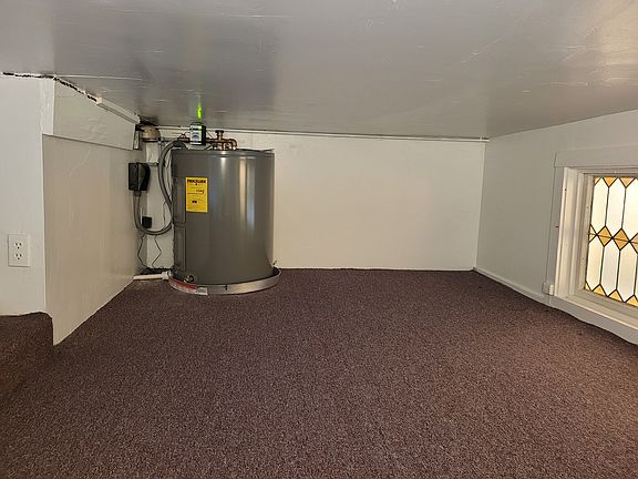 4th image of 150 E Main St Unit 1