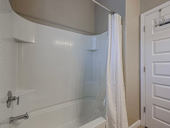 3rd image of 7913 S 44th Ln