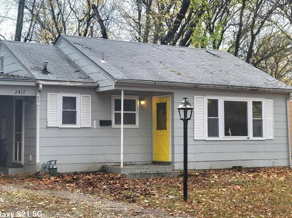 2417 SW 25th Dr, Topeka, KS 66611