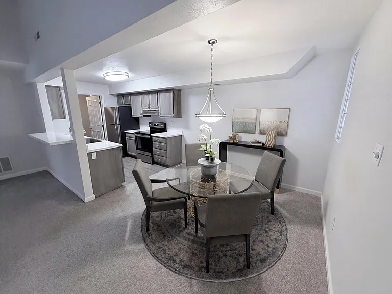 Lakemont Apartments — Photo 2