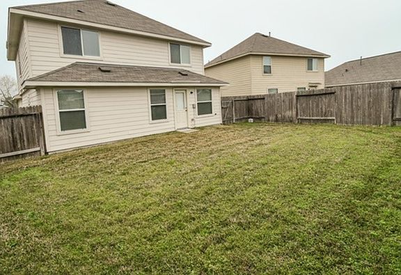 5th image of 3502 Bluebird Park Ln
