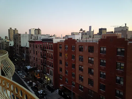 Rented by Vize Property Group | media 16