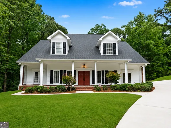 107 Cameron Pointe Dr, Lagrange, GA 30240