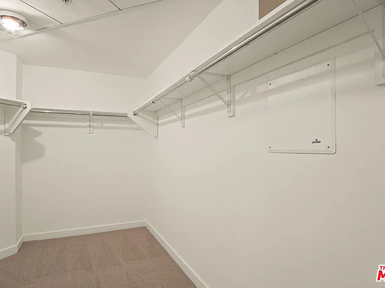 13700 Marina Pointe Dr #1801 — Photo 20