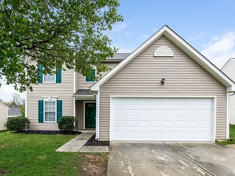 717 Aberdeen Glen Pl — Photo 1