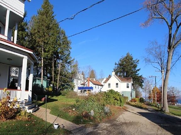 5th image of 54 S Lake Dr
