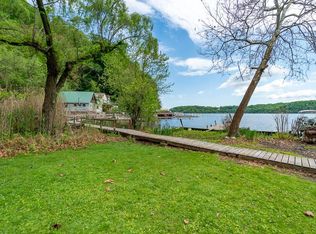 3056 Bay Front Ln S, Rochester, NY 14622