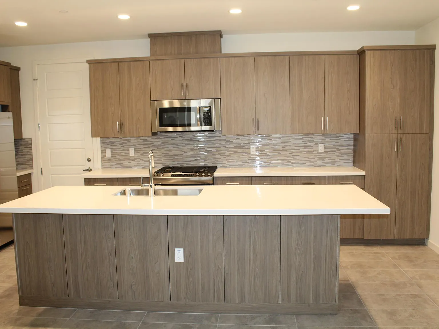 19508 Herringbone Dr — Photo 4