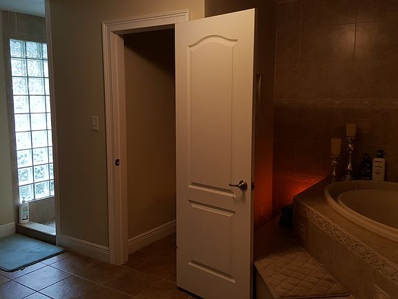 4th image of 1307 Brantwood Dr