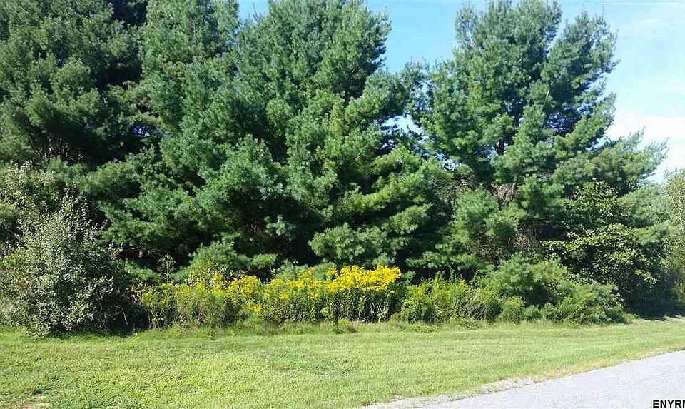 2nd image of 10 Kendrick Hill Rd