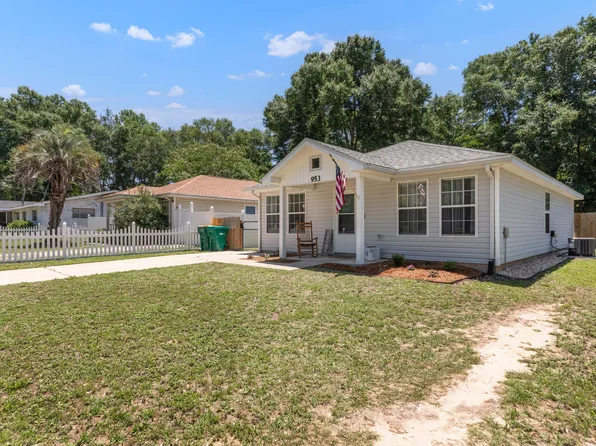 953 Mayo Trl, Crestview, FL 32536