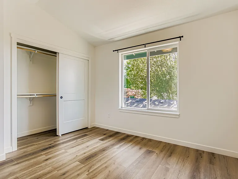 4469 SE 28th Pl — Photo 19