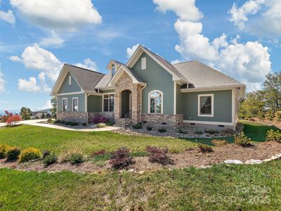 390 Dancing Bear Dr, Hendersonville, NC, 28792