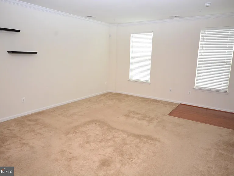 5942 Leben Dr — Photo 10