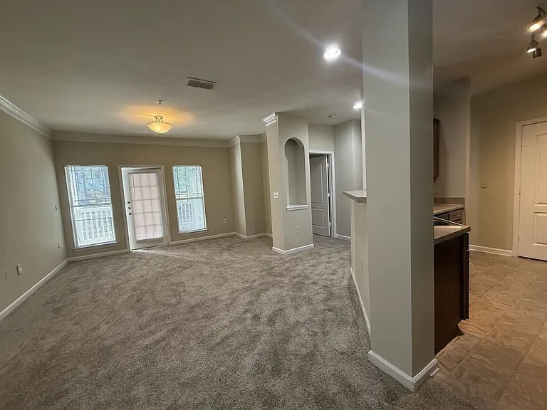 Wesley Kensington Apartments at Stonecrest — Photo 441