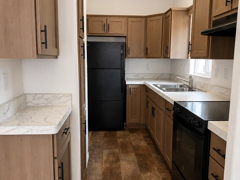 130 N Highland Blvd #5 — Photo 4
