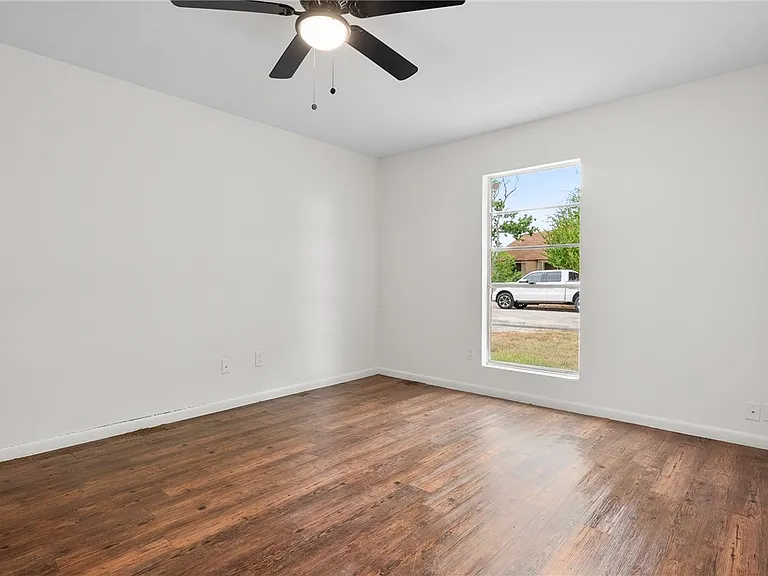 5009 Wingfoot Ln #B — Photo 20