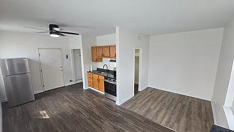 123 Iowa Ave #8