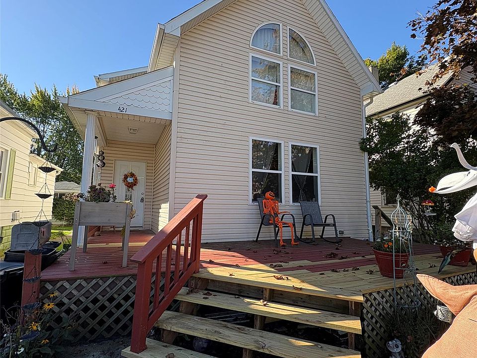 421 Brown St, photo 3