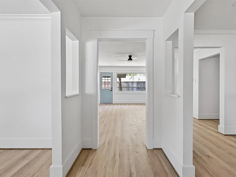 1906 Shadow Bend Dr — Photo 5