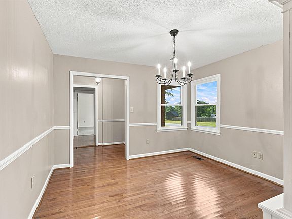 5th image of 2245 McGwier Dr