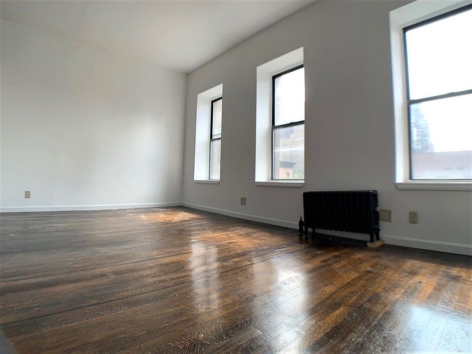 2nd image of 800 Lexington Ave #5FR