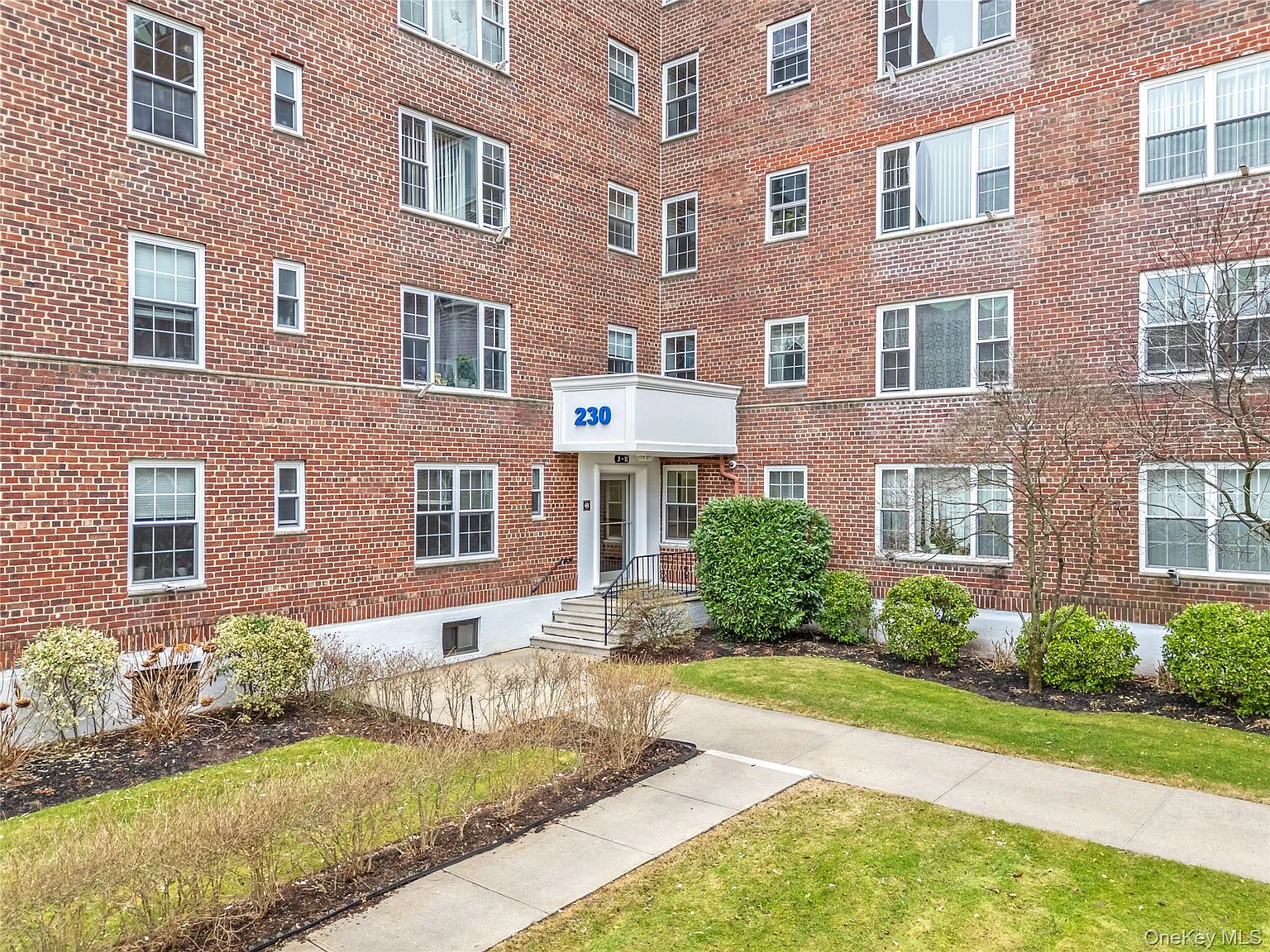 230 Pelham Road #4L photo 1