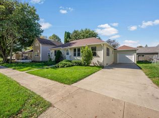 412 S Nicollet St, Blue Earth, MN 56013