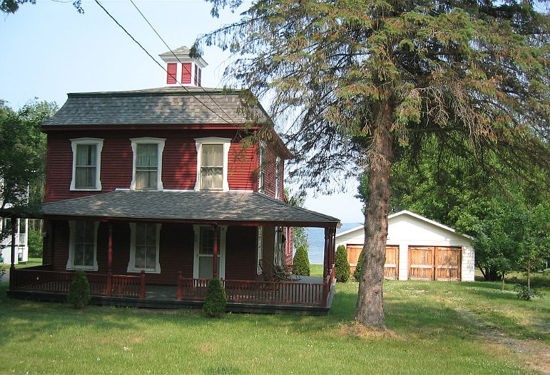 1st image of 52 Champlain Ave