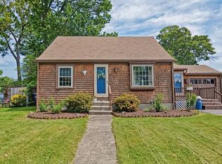 19 Haverford Rd, Warwick, RI 02886