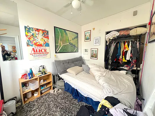Rented by Capri Jet Realty Corp | media 8