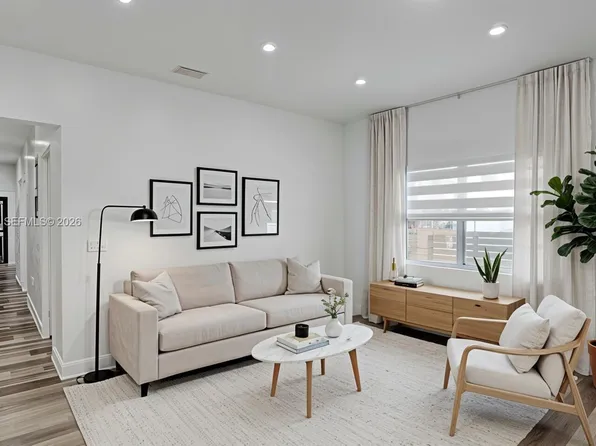 2135 SW 4th St, Miami, FL 33135