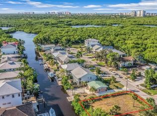 1292 Venetian Way, Naples, FL 34110
