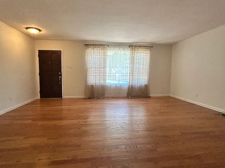 5916 Wells Rd — Photo 5