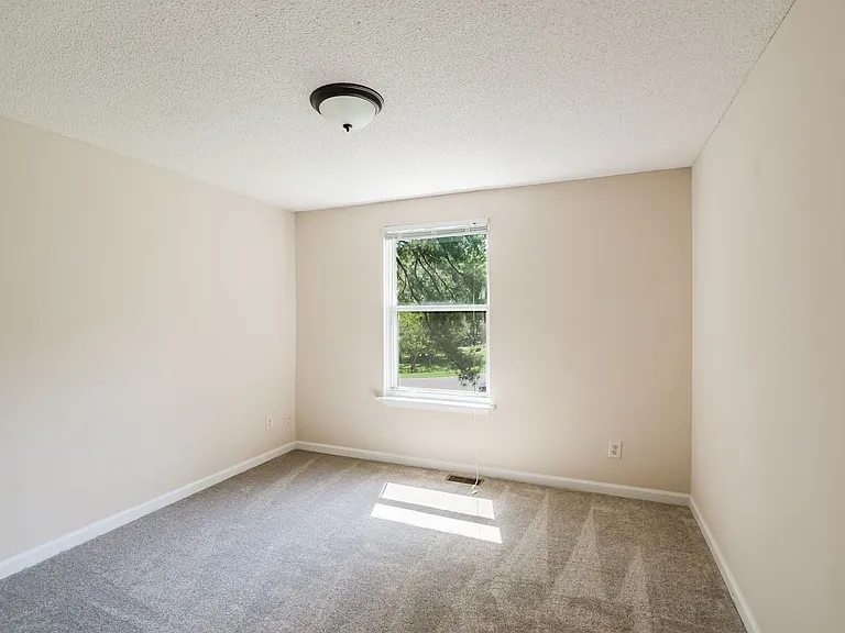 5520 Lacy Rd — Photo 31