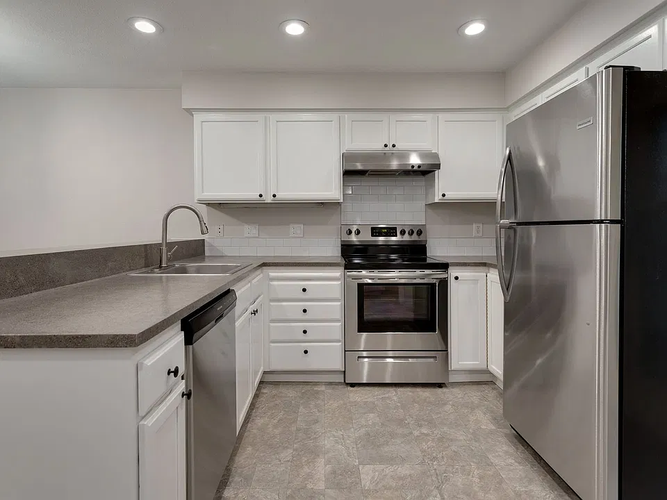 5286-5290 SW 174th Ter